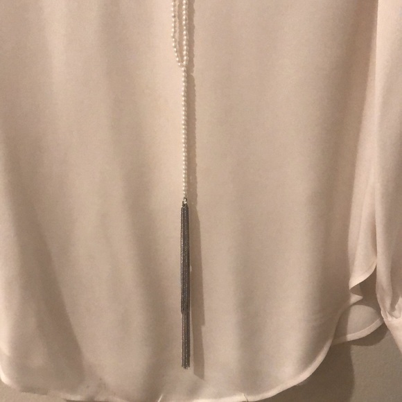 Haute Hippie blouse with attached necklace - Picture 3 of 6